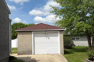 1810 Prospect Ave, Peru, IL 61354 - Photo 19