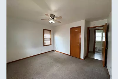 1810 Prospect Avenue, Peru, IL 61354 - Photo 9