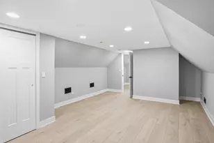 9442 S Octavia Ave, Bridgeview, IL 60455 - Photo 17