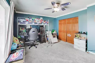 1323 Cottonwood Ln, Crystal Lake, IL 60014 - Photo 15