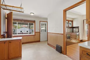 2036 13th St, Moline, IL 61265 - Photo 19