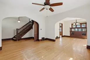 2036 13th St, Moline, IL 61265 - Photo 9