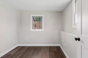 9 Red Bud Ct, Bolingbrook, IL 60490 - Photo 15