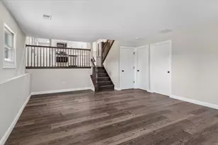 9 Red Bud Ct, Bolingbrook, IL 60490 - Photo 13