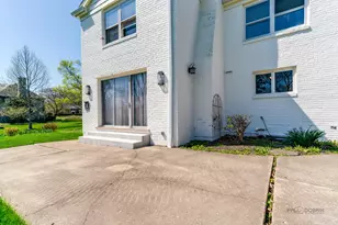 37 Forest Hills Rd, Lake Bluff, IL 60044 - Photo 47