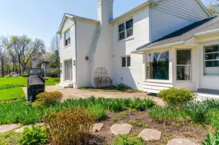 37 Forest Hills Rd, Lake Bluff, IL 60044 - Photo 41