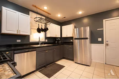 2110 N Mango Avenue, Chicago, IL 60639 - Photo 15