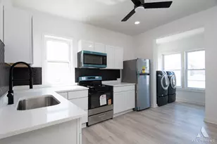 2110 N Mango Ave, Chicago, IL 60639 - Photo 3