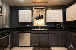 2110 N Mango Ave, Chicago, IL 60639 - Photo 13