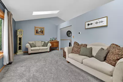 1001 Oak Ridge Drive, Streamwood, IL 60107 - Photo 3