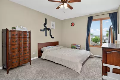 1001 Oak Ridge Drive, Streamwood, IL 60107 - Photo 17