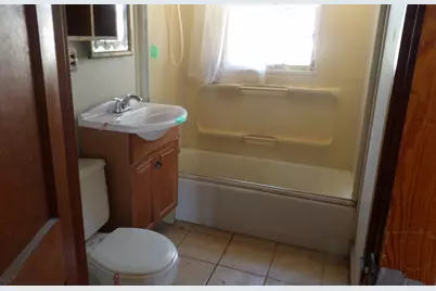 606 Bohn Street, Rosiclare, IL 62982 - Photo 9