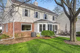 63 Country Club Dr, Prospect Heights, IL 60070 - Photo 21