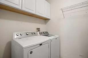 108 Schneider Ct, North Aurora, IL 60542 - Photo 21