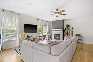 108 Schneider Ct, North Aurora, IL 60542 - Photo 7