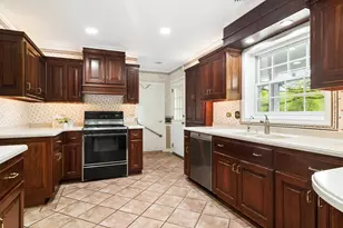 552 Cumnock Rd, Inverness, IL 60067 - Photo 13
