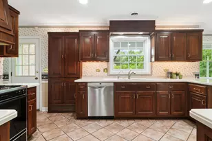 552 Cumnock Rd, Inverness, IL 60067 - Photo 11