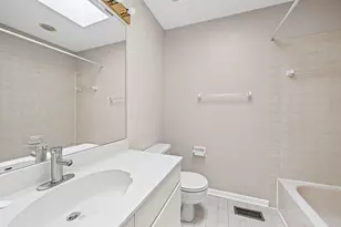 2601 Burton Dr, Westchester, IL 60154 - Photo 19