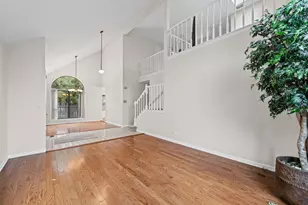 2601 Burton Dr, Westchester, IL 60154 - Photo 9