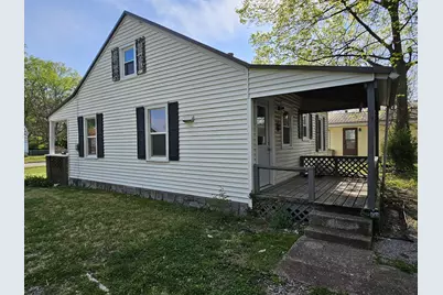 415 E Johnson Street, Fairfield, IL 62837 - Photo 3
