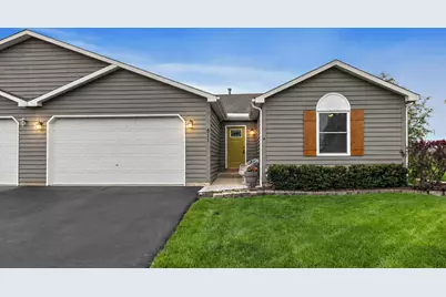 511 W Miller Avenue, Hinckley, IL 60520 - Photo 1