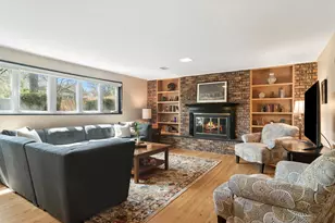 719 E Hackberry Dr, Arlington Heights, IL 60004 - Photo 7