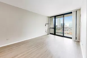 210 S Desplaines St, Chicago, IL 60661 - Photo 5