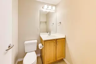 210 S Desplaines St, Chicago, IL 60661 - Photo 7