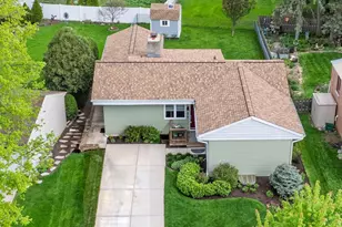 136 Green Valley Dr, Lombard, IL 60148 - Photo 1