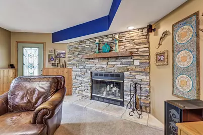445 Golf Road, Crystal Lake, IL 60014 - Photo 13