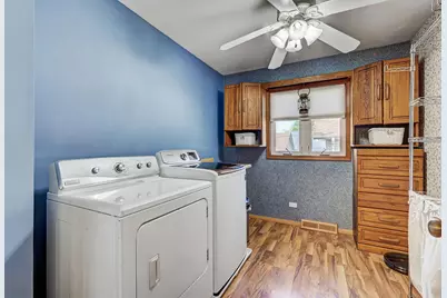 445 Golf Road, Crystal Lake, IL 60014 - Photo 27