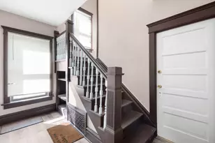 544 E New York St, Aurora, IL 60505 - Photo 3
