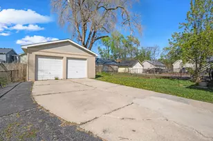 544 E New York St, Aurora, IL 60505 - Photo 19