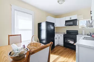 544 E New York St, Aurora, IL 60505 - Photo 11