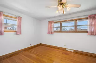 5236 N Pioneer Ave, Chicago, IL 60656 - Photo 9