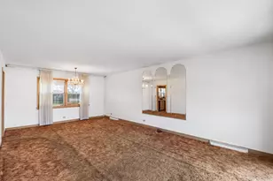 5236 N Pioneer Ave, Chicago, IL 60656 - Photo 5