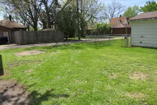 317 Deleon St, Ottawa, IL 61350 - Photo 7