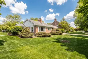 200 Cherry St, Park Ridge, IL 60068 - Photo 3