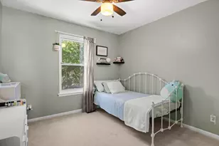 542 Waterford Dr, Oswego, IL 60543 - Photo 25