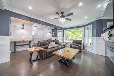 5455 W Roscoe Street, Chicago, IL 60641 - Photo 3