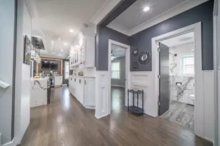 5455 W Roscoe St, Chicago, IL 60641 - Photo 7