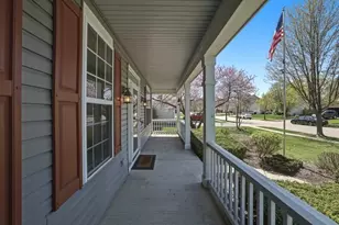 761 Majestic Dr, Algonquin, IL 60102 - Photo 3