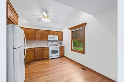 1120 Brush Hill Lane, Lake Zurich, IL 60047 - Photo 9