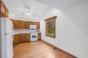 1120 Brush Hill Ln, Lake Zurich, IL 60047 - Photo 9