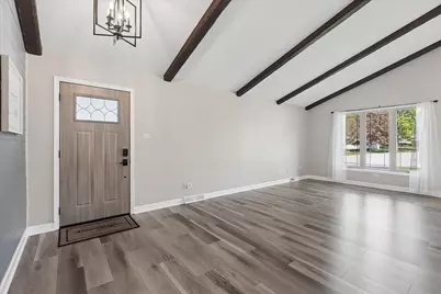 17335 Overhill Avenue, Tinley Park, IL 60477 - Photo 3