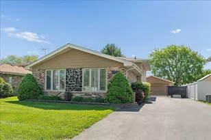 17335 Overhill Ave, Tinley Park, IL 60477 - Photo 1