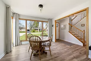 2203 Eastman St, Rolling Meadows, IL 60008 - Photo 5