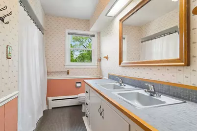 429 W Helen Road, Palatine, IL 60067 - Photo 11