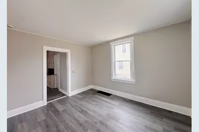 307 W 11th Street, Sterling, IL 61081 - Photo 5