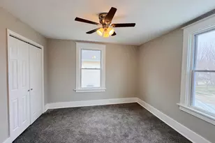 307 W 11th St, Sterling, IL 61081 - Photo 15